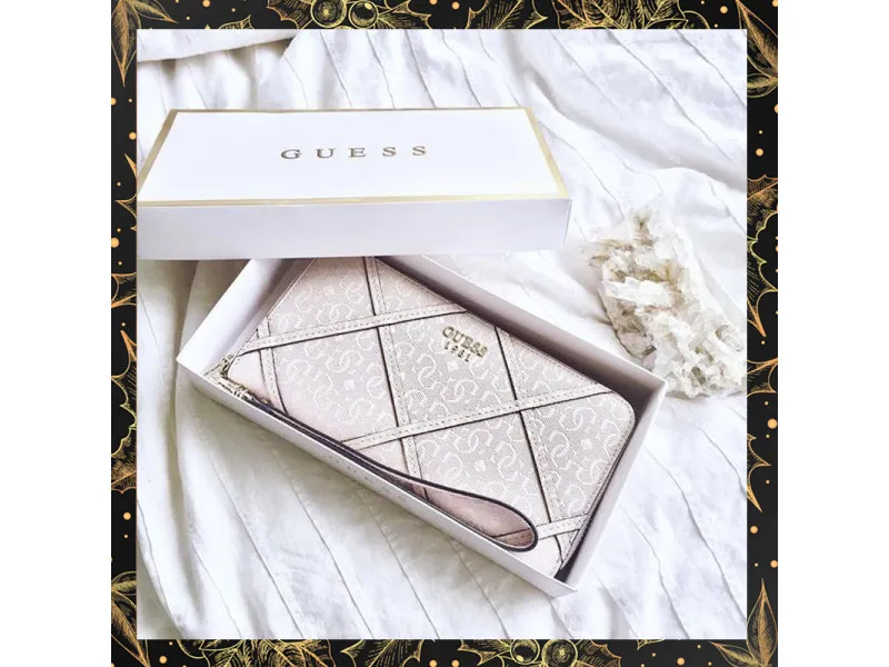 The Luxe Wallet
