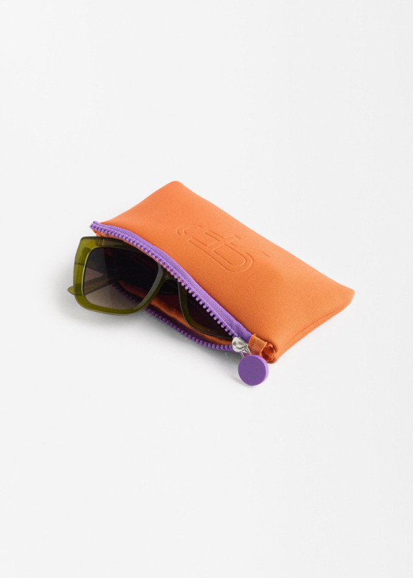 ОЧИЛА ЗА СОНЦЕ 