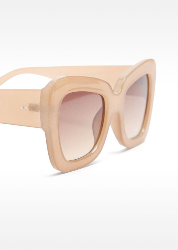 ОЧИЛА ЗА СОНЦЕ 