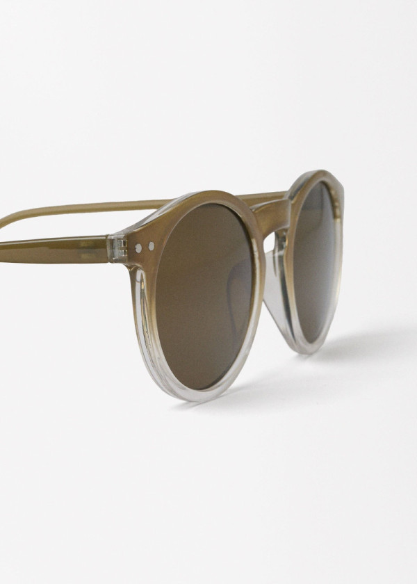 ОЧИЛА ЗА СОНЦЕ 