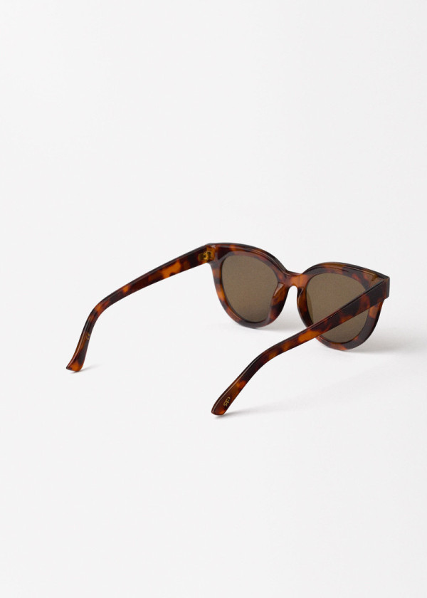 ОЧИЛА ЗА СОНЦЕ 