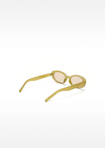 ОЧИЛА ЗА СОНЦЕ 