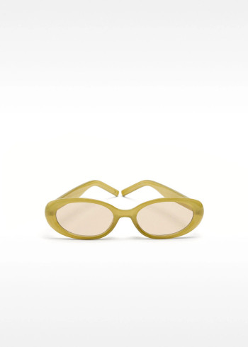 ОЧИЛА ЗА СОНЦЕ 