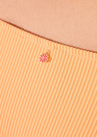 КОСТИМ ЗА КАПЕЊЕ ДОЛЕН ДЕЛ 