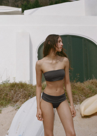 КОСТИМ ЗА КАПЕЊЕ ДОЛЕН ДЕЛ 