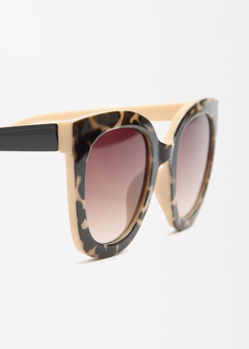 ОЧИЛА ЗА СОНЦЕ 