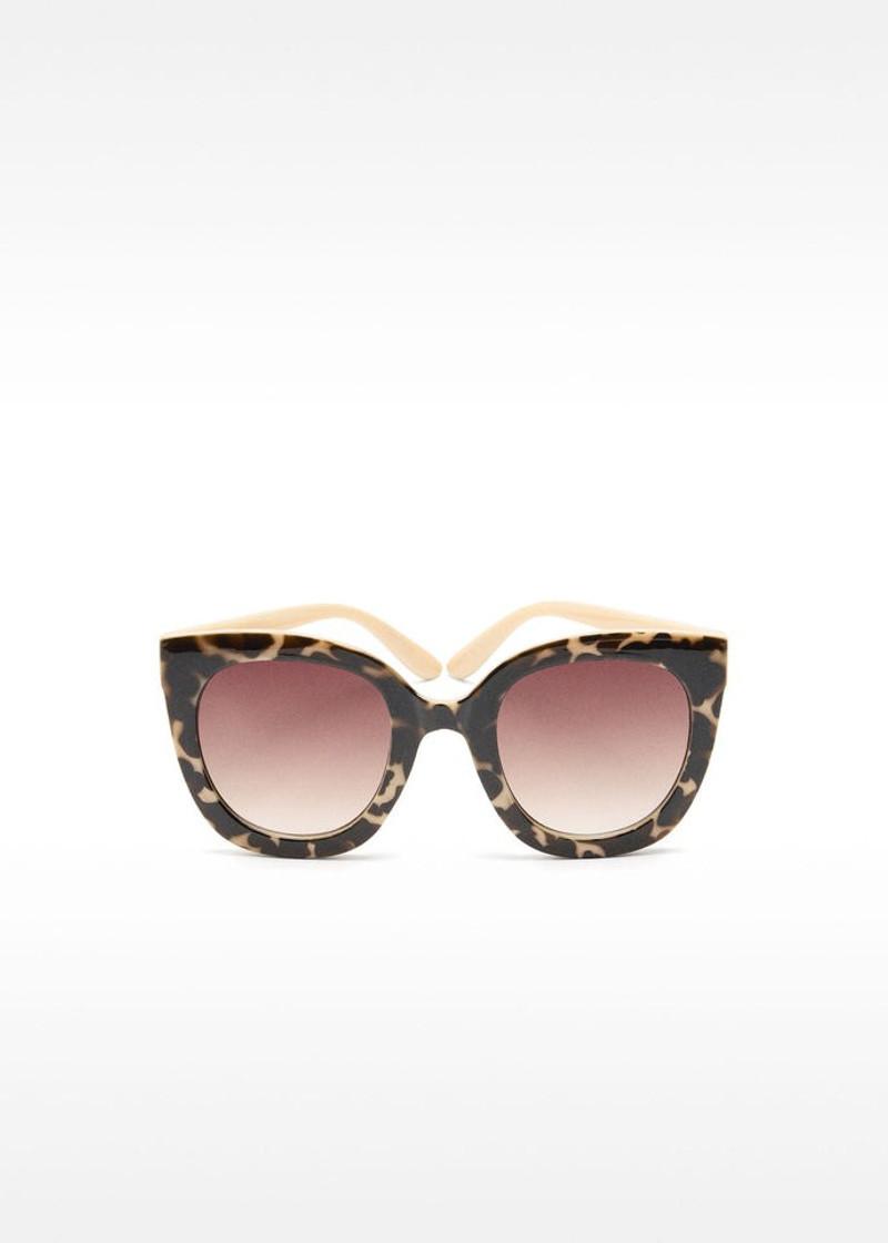 ОЧИЛА ЗА СОНЦЕ 