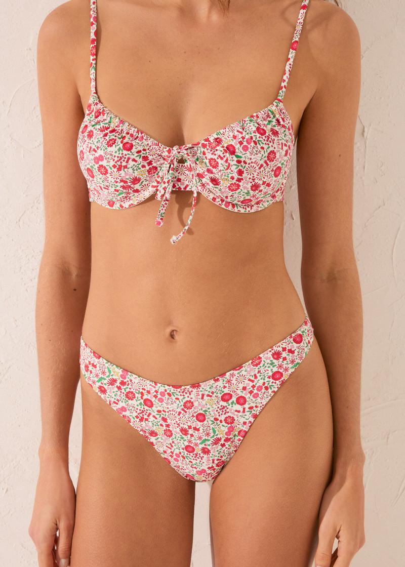 КОСТИМ ЗА КАПЕЊЕ ДОЛЕН ДЕЛ 