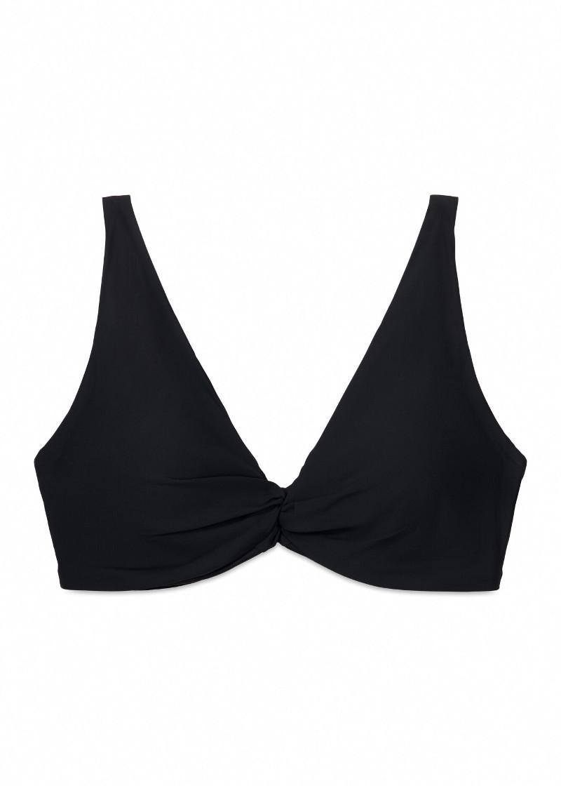 КОСТИМ ЗА КАПЕЊЕ ГОРЕН ДЕЛ Ц 