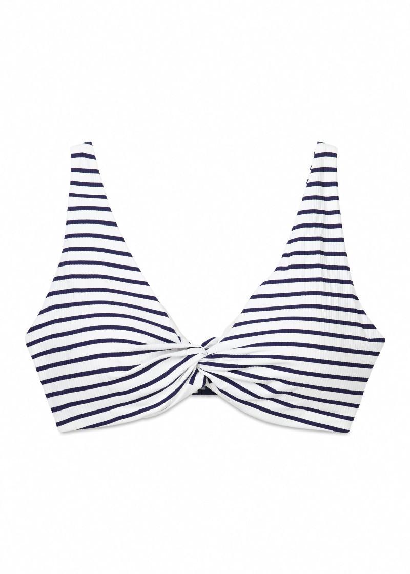 КОСТИМ ЗА КАПЕЊЕ ГОРЕН ДЕЛ Ц 