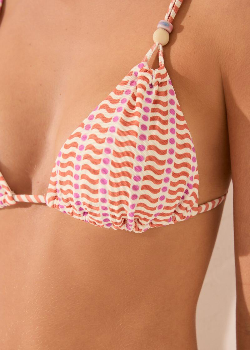 КОСТИМ ЗА КАПЕЊЕ ГОРЕН ДЕЛ Б 