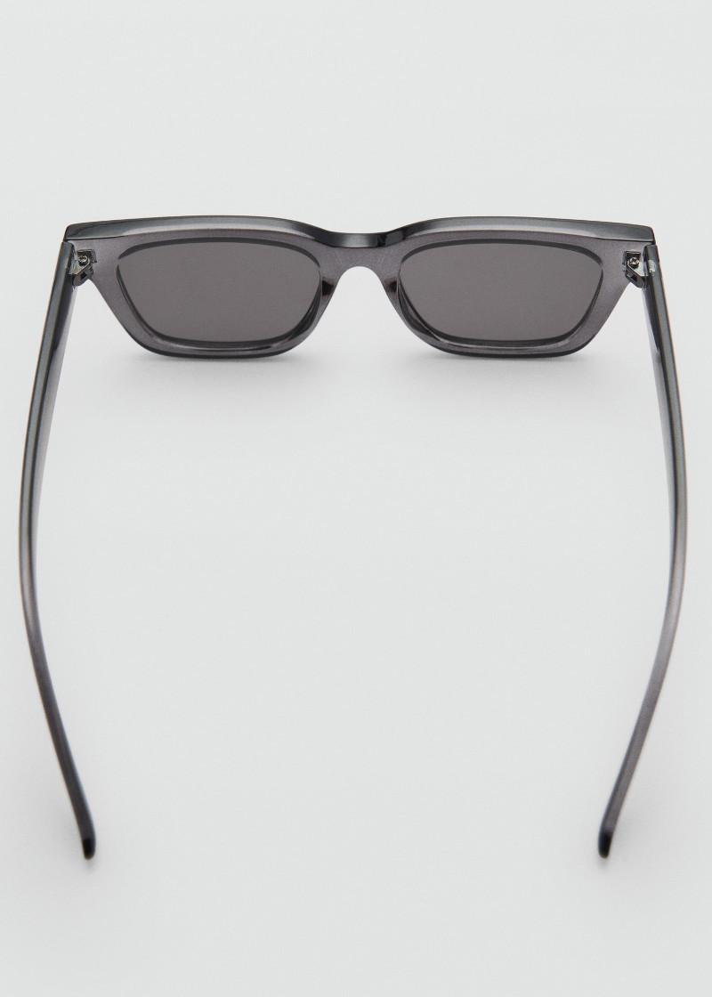 ОЧИЛА ЗА СОНЦЕ 